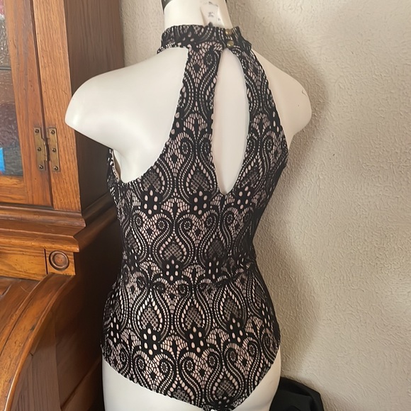 San Joy Black Lace Bodysuit High neck collar Snap closures - Picture 4 of 5